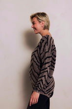 Afbeelding in Gallery-weergave laden, ZHRILL PULLOVER NINA ZEBRA sand