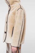 Load image into Gallery viewer, GEISHA JACKET SHORT BONDED FUR camel/brown
