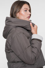 Load image into Gallery viewer, GEISHA JACKET SHORT WITH TEDDY brown