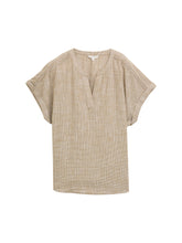 Afbeelding in Gallery-weergave laden, TOM TAILOR BLOUSE SHORTSLEEVE WITH SLUB STRUCTURE nutria olive