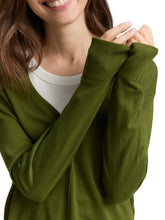 Afbeelding in Gallery-weergave laden, TOM TAILOR KNIT FLUENT V-NECK PULLOVER deep ivy green