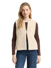 Afbeelding in Gallery-weergave laden, TOM TAILOR COSY VEST sand stone beige