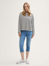 Afbeelding in Gallery-weergave laden, TOM TAILOR KATE CAPRI light stone wash denim
