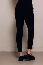 Afbeelding in Gallery-weergave laden, ZHRILL BROEK FABIA SLIM FIT black
