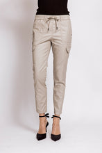 Load image into Gallery viewer, ZHRILL CARGO DAISEY sand/beige/taupe
