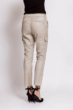 Load image into Gallery viewer, ZHRILL CARGO DAISEY sand/beige/taupe
