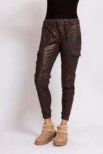 Load image into Gallery viewer, ZHRILL CARGO DAISEY black
