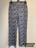 Afbeelding in Gallery-weergave laden, GEISHA PANTS off white/blue
