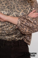 Afbeelding in Gallery-weergave laden, GEISHA BLOUSE VELVET LOOK LEOPARD gold/grey
