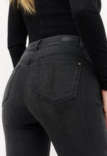 Load image into Gallery viewer, ANGELS JEANS CICI SLIM FIT deep wine used
