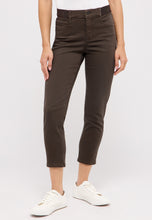 Afbeelding in Gallery-weergave laden, ANGELS JEANS ORNELLA SPORTY 7/8 SLIM FIT chocolate used
