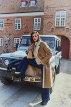 Afbeelding in Gallery-weergave laden, FREEQUENT JACKET LAMSE FAUX FUR thrush
