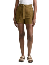 Afbeelding in Gallery-weergave laden, TOM TAILOR DENIM TEXTURED SOFT SHORTS golden olive green
