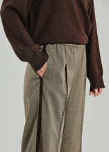 Afbeelding in Gallery-weergave laden, FREEQUENT BROEK SOFY HERRINGBONE mole w. desert taupe
