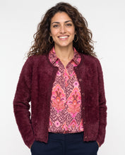 Load image into Gallery viewer, GEISHA VEST HAIRY burgundy
