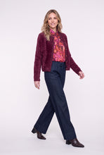 Load image into Gallery viewer, GEISHA VEST HAIRY burgundy
