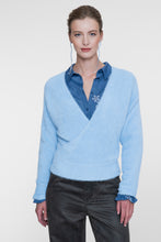 Afbeelding in Gallery-weergave laden, GEISHA CROSS OVER HAIRY PULL blue
