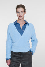 Afbeelding in Gallery-weergave laden, GEISHA CROSS OVER HAIRY PULL blue
