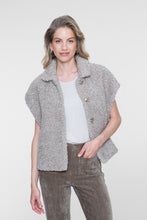 Load image into Gallery viewer, GEISHA GILET TEDDY sand
