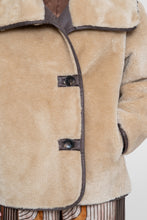 Load image into Gallery viewer, GEISHA JACKET SHORT BONDED FUR camel/brown
