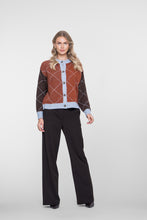 Afbeelding in Gallery-weergave laden, GEISHA VEST ARGYLE toffee/brown/light blue
