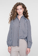 Afbeelding in Gallery-weergave laden, GEISHA BLOUSE STRIPES &amp; RUFFLES blue/brown
