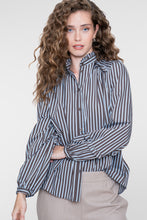 Afbeelding in Gallery-weergave laden, GEISHA BLOUSE STRIPES &amp; RUFFLES blue/brown
