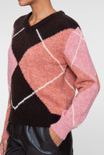 Load image into Gallery viewer, GEISHA PULL ARGYLE brown/orange/pink
