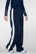 Load image into Gallery viewer, GEISHA JEANS BALLOON + SNAPS brown
