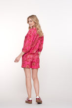 Afbeelding in Gallery-weergave laden, GEISHA SHORT fuchsia/off white
