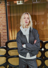 Afbeelding in Gallery-weergave laden, FREEQUENT PULL GLIMSY KNIT WITH METALLIC moonbeam w. silver
