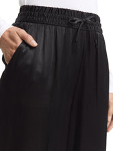 Afbeelding in Gallery-weergave laden, TOM TAILOR SATIN WIDE LEG PANTS deep black
