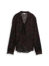 Afbeelding in Gallery-weergave laden, TOM TAILOR BLOUSE WTH BOW-TIE COLLAR brown black big leo print
