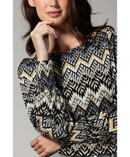 Load image into Gallery viewer, TRAMONTANA TOP FLAME STITCH print greys
