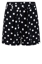 Afbeelding in Gallery-weergave laden, ZOSO TRAVEL SHORT SARITA black
