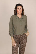 Afbeelding in Gallery-weergave laden, ZOSO TRAVEL BLOUSE FIEN green
