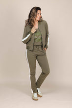 Afbeelding in Gallery-weergave laden, ZOSO TRAVEL SHIRT MELISSA green
