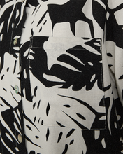 Load image into Gallery viewer, FREEQUENT SHIRTDRESS LAVISCO ALL OVER PRINT moonbeam w. black
