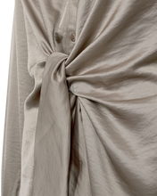Load image into Gallery viewer, FREEQUENT BLOUSE DOVE SATEEN KNOT DETAIL medium grey mel.

