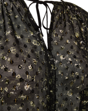 Load image into Gallery viewer, FREEQUENT BLOUSE SANDA PRINTED DOBBY FABRIC black w. kombu green
