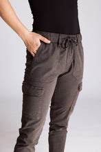 Afbeelding in Gallery-weergave laden, ZHRILL CARGO BROEK DAISEY dark shadow
