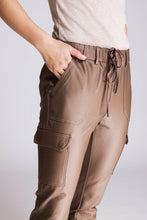 Afbeelding in Gallery-weergave laden, ZHRILL CARGO DAISEY COATED pine bark
